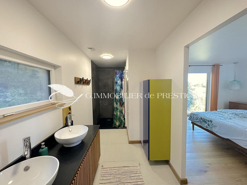 Villa - 200 m² - 5 pièces