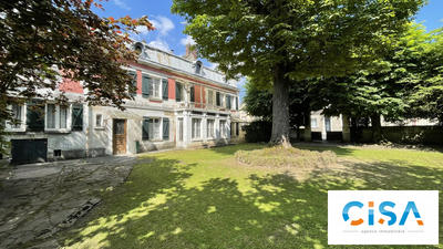 Maison ancienne - 140 m² - 7 pièces