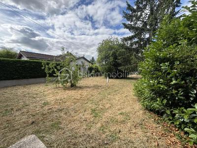 Terrain industriel - 922 m²