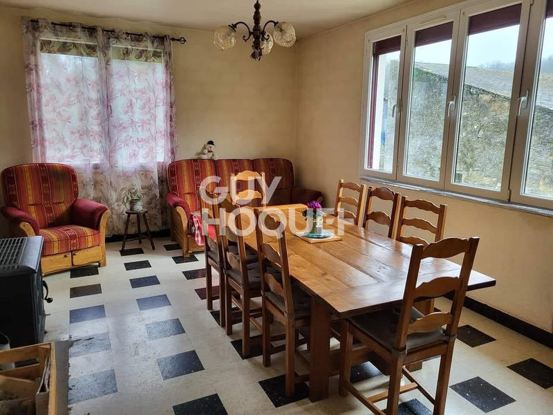 Maison - 97 m² - 5 pièces