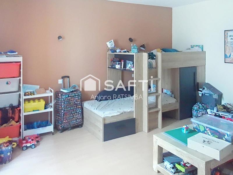 Maison - 157 m² - 7 pièces