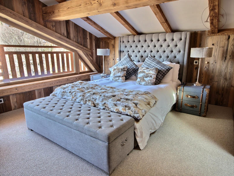 Châlet - 300 m² - 8 pièces