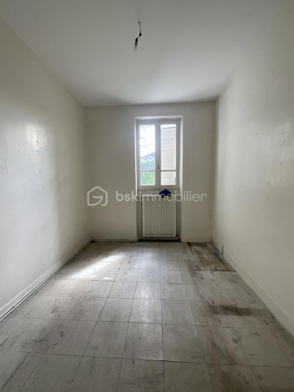 Maison - 178 m² - 7 pièces