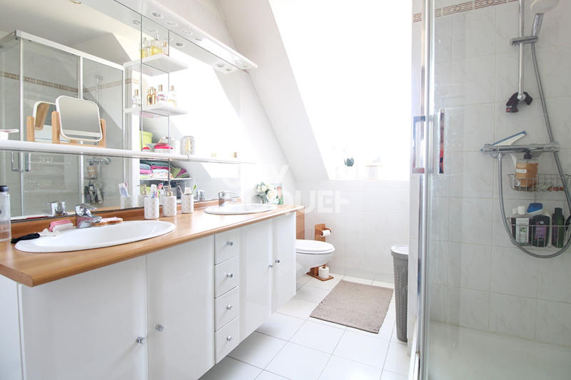 Maison - 150 m² - 7 pièces