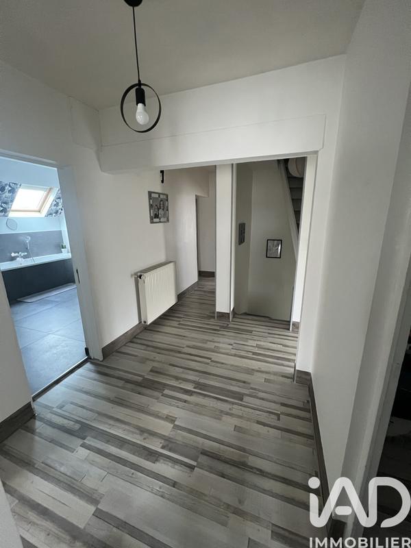 Maison - 166 m² - 8 pièces