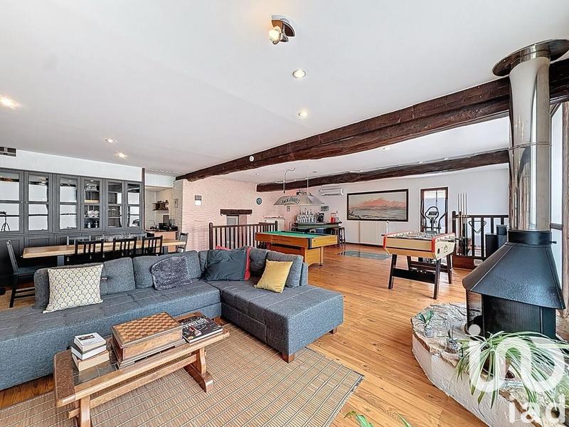 Maison de ville - 239 m² - 7 pièces