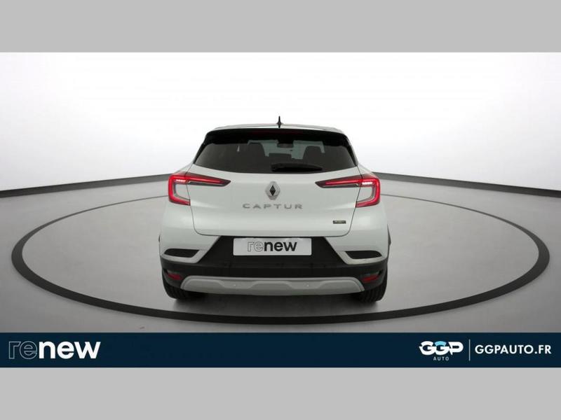 Renault Captur E-Tech full hybrid 145 Techno fast track