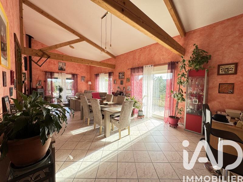 Maison - 151 m² - 5 pièces