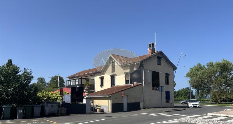 Local commercial - 310 m² - 7 pièces