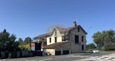 Local commercial - 310 m² - 7 pièces