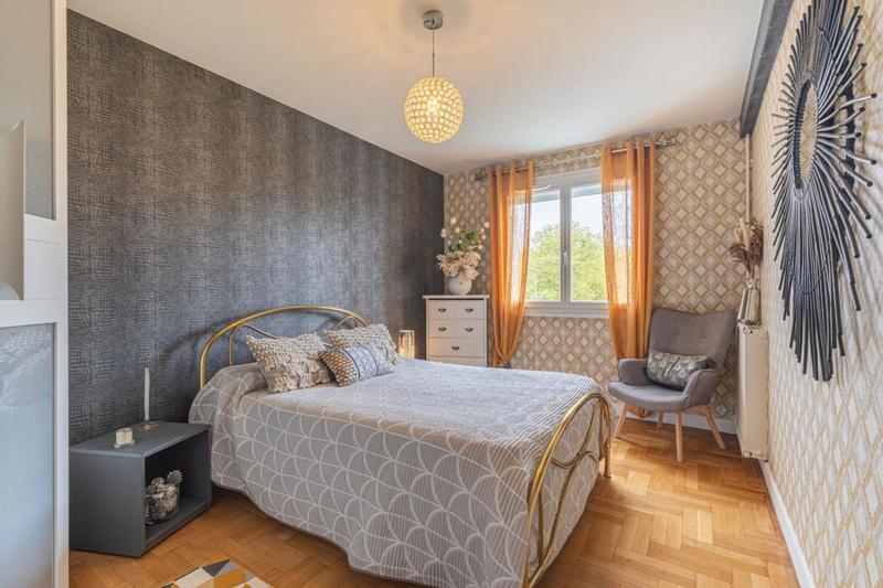 Appartement - 80 m² - 3 pièces