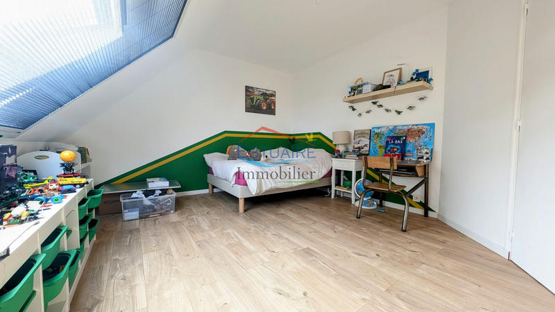 Maison traditionnelle - 140 m² - 6 pièces