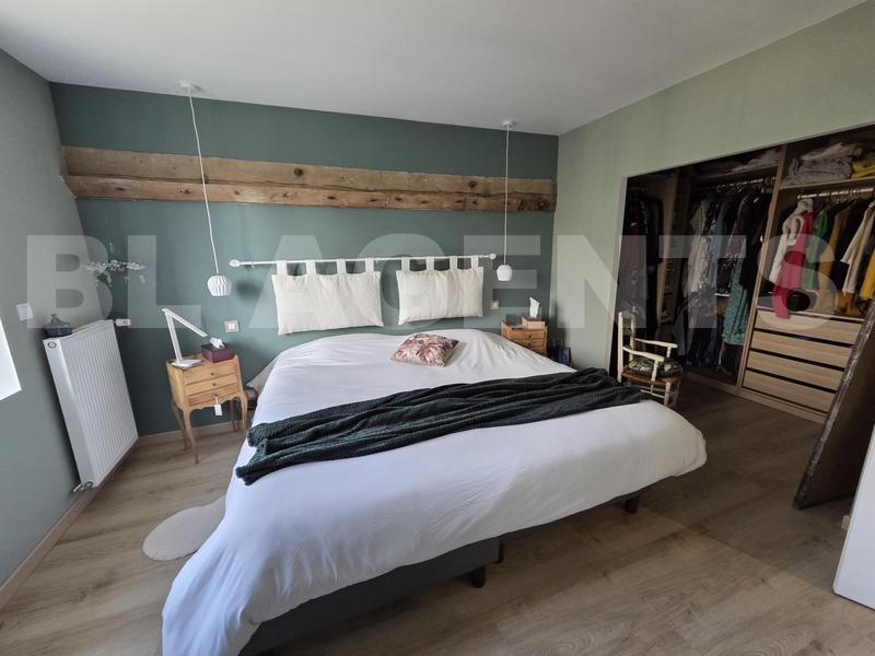 Maison - 804 m² - 28 pièces