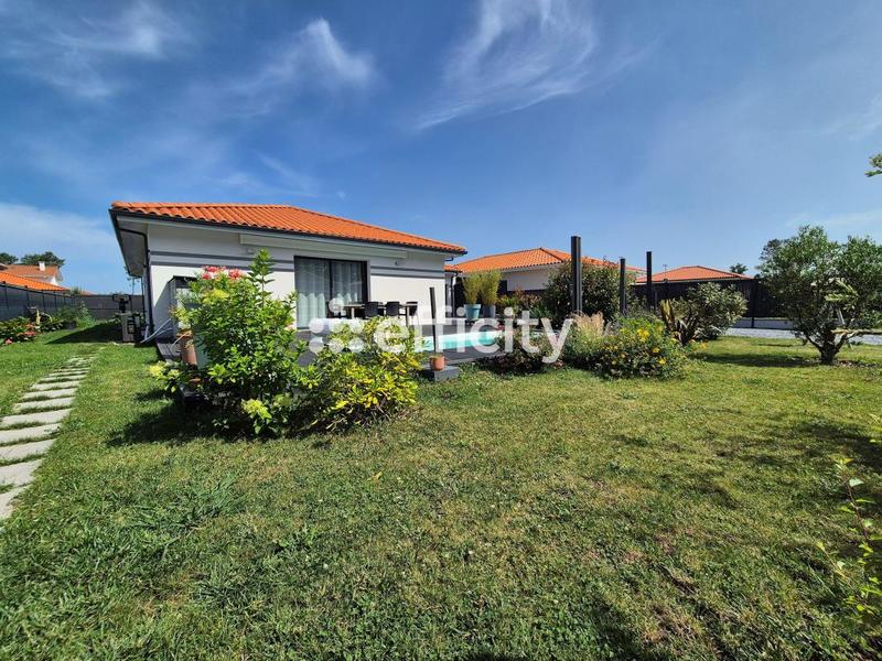 Maison - 110 m² - 5 pièces