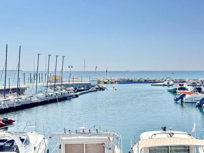 Appartement - 108 m² - 3 pièces