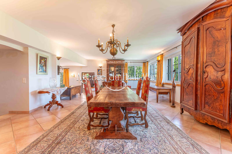 Villa - 230 m² - 7 pièces