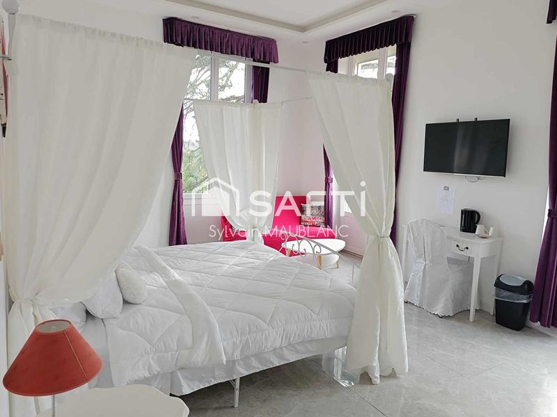 Château - 640 m² - 22 pièces