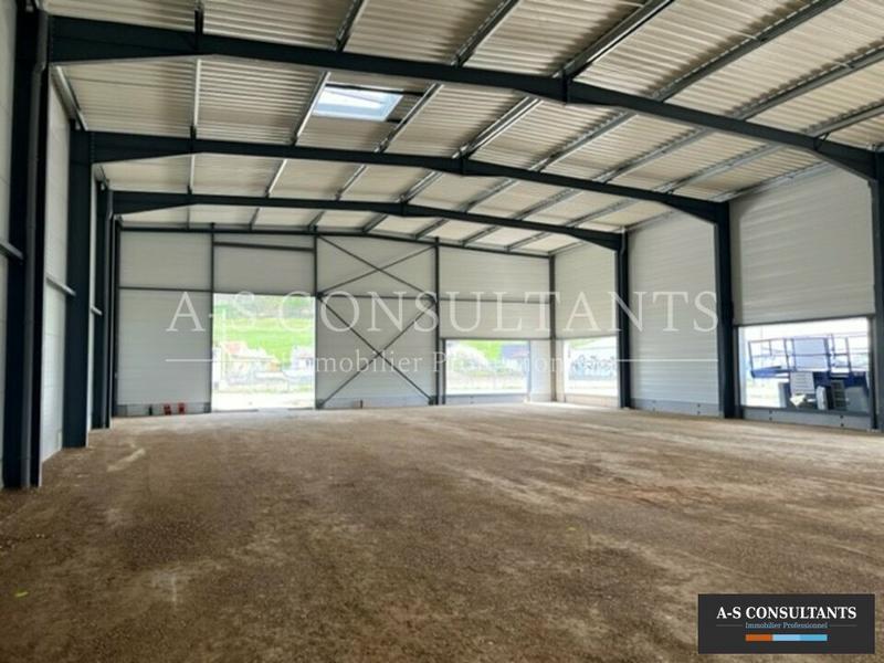 Local commercial - 886 m²