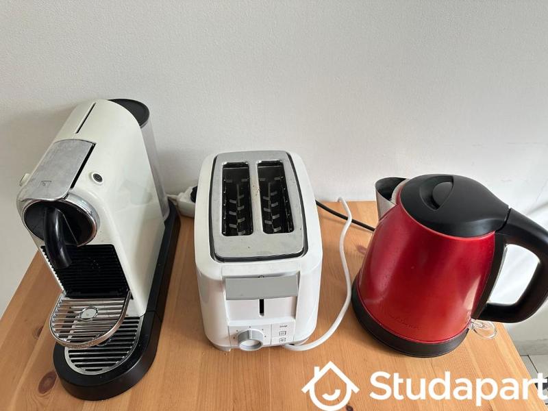 Chambre - 14 m² - 1 pièce