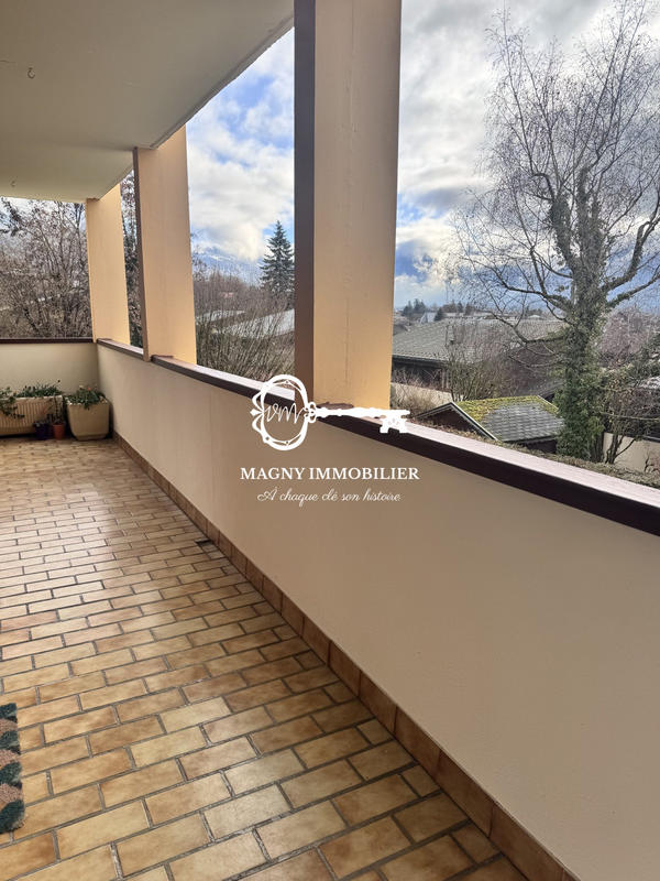 Appartement - 92 m² - 4 pièces