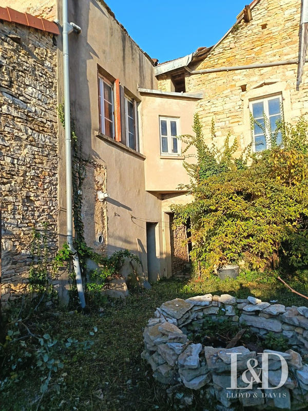 Maison ancienne - 160 m² - 2 pièces