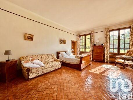 Maison - 404 m² - 5 pièces