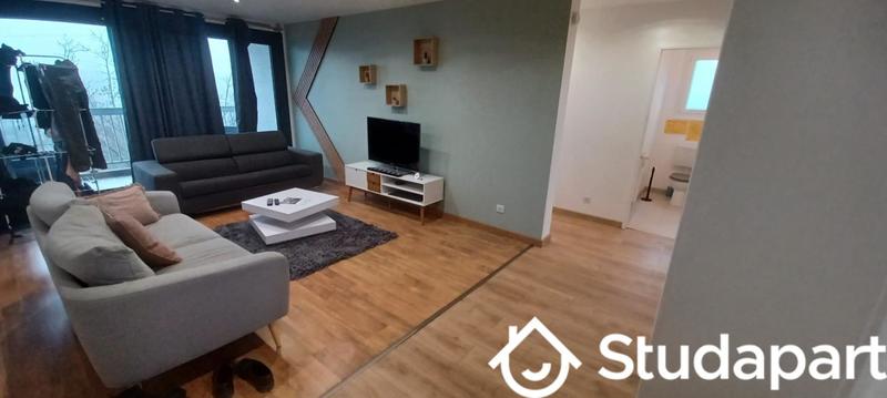 Chambre - 14 m² - 1 pièce