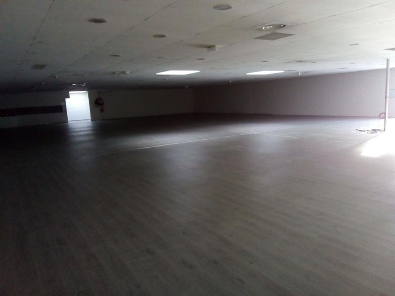 Local commercial - 900 m²