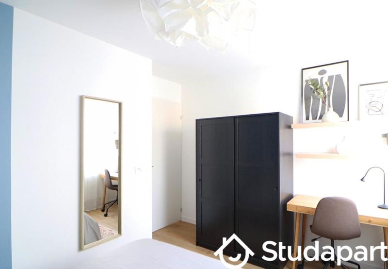 Chambre - 10 m² - 1 pièce