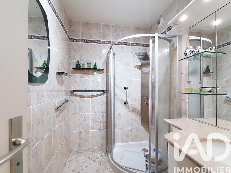 Appartement - 92 m² - 4 pièces