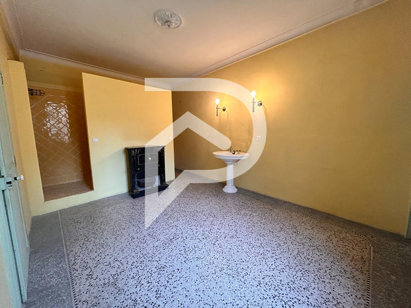 Maison - 290 m² - 12 pièces