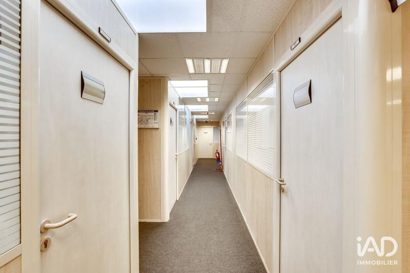 Bureau - 474 m²