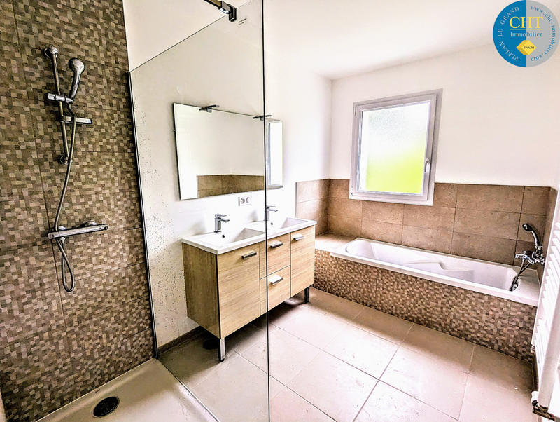 Maison - 108 m² - 5 pièces