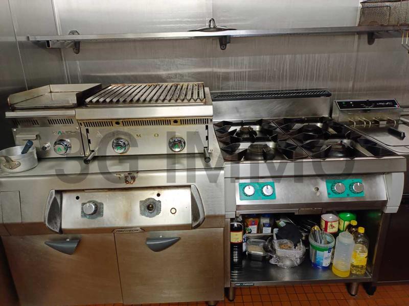 Fonds de commerce - Magasins - 250 m²