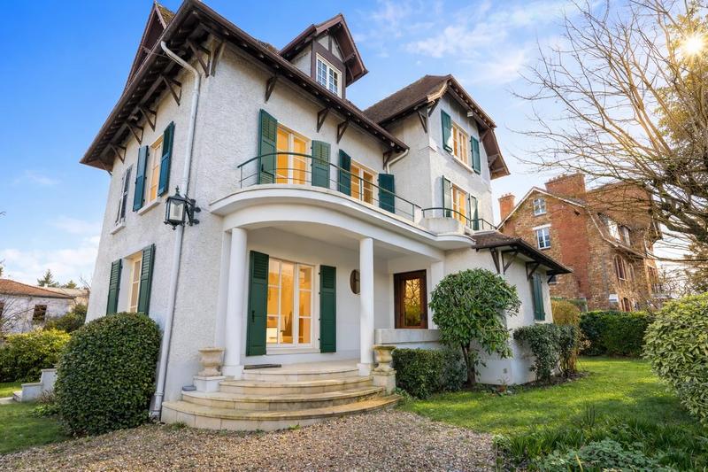 Villa - 230 m² - 7 pièces