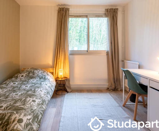 Chambre - 10 m² - 1 pièce