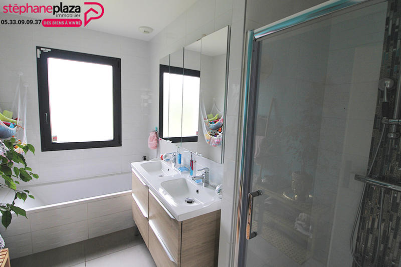 Maison - 155 m² - 5 pièces