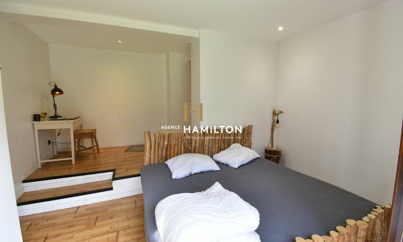 Moulin - 249 m² - 11 pièces