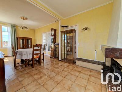 Maison - 98 m² - 5 pièces