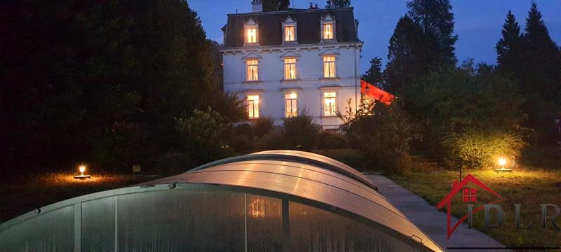 Château - 386 m² - 15 pièces