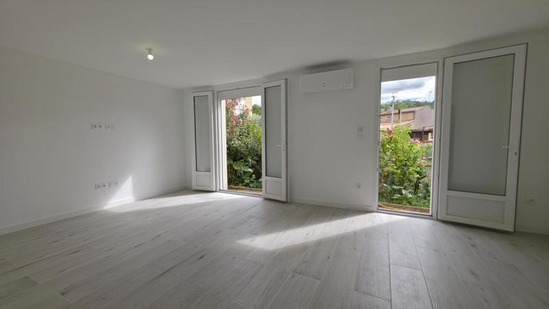 Villa - 80 m² - 4 pièces