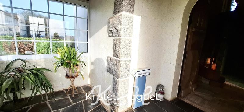 Maison - 167 m² - 9 pièces