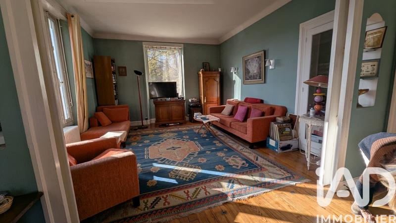 Maison de maîtres - 250 m² - 7 pièces