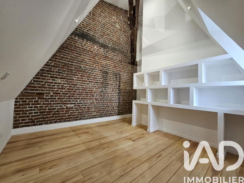 Maison - 342 m² - 15 pièces