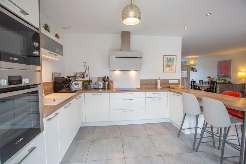 Maison - 140 m² - 6 pièces