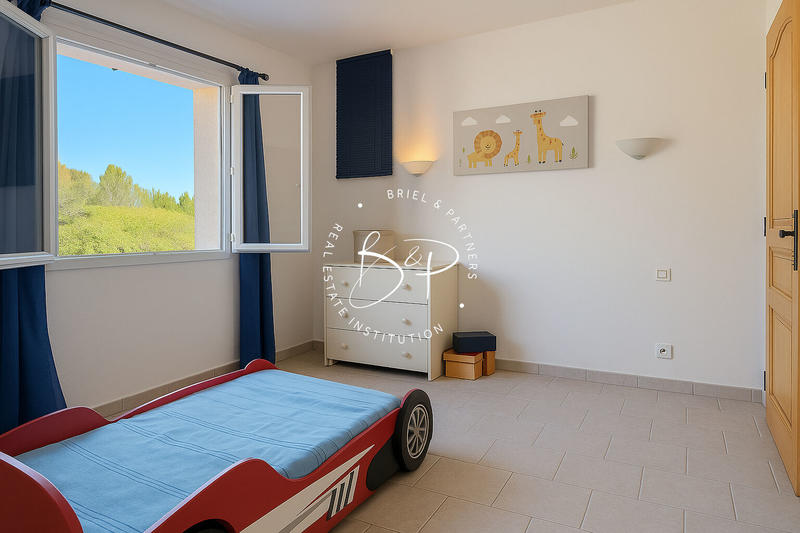 Maison - 143 m² - 5 pièces