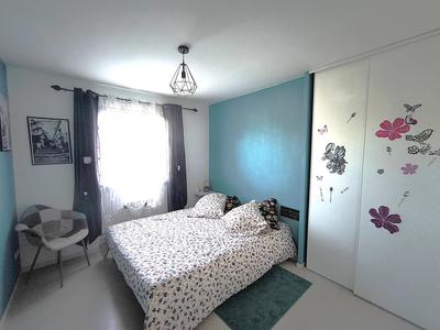 Villa - 96 m² - 5 pièces