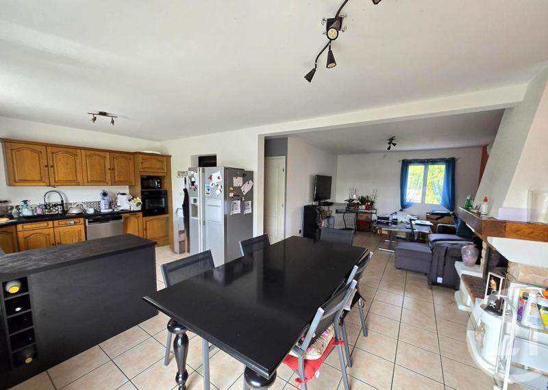 Maison - 98 m² - 6 pièces