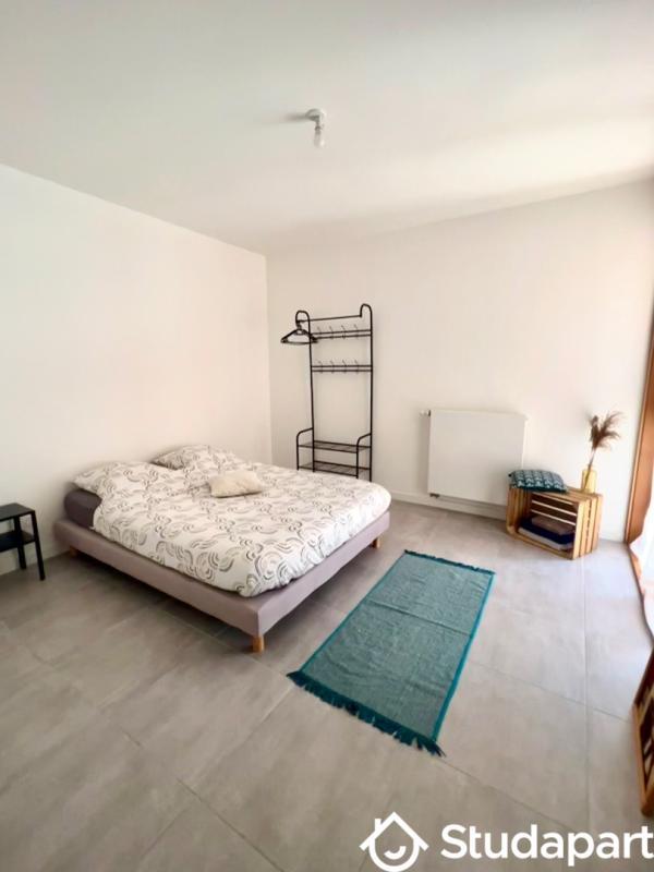 Chambre - 15 m² - 1 pièce