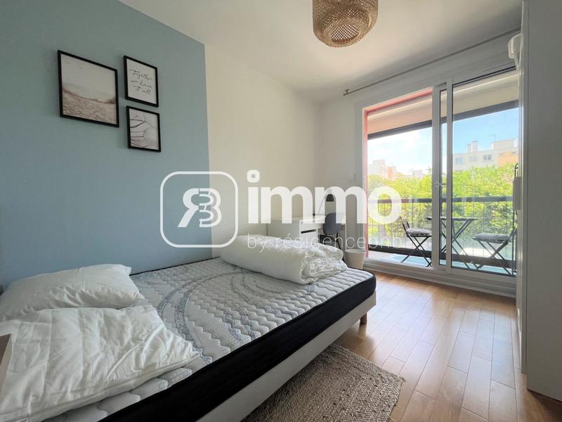 Appartement - 100 m² - 5 pièces